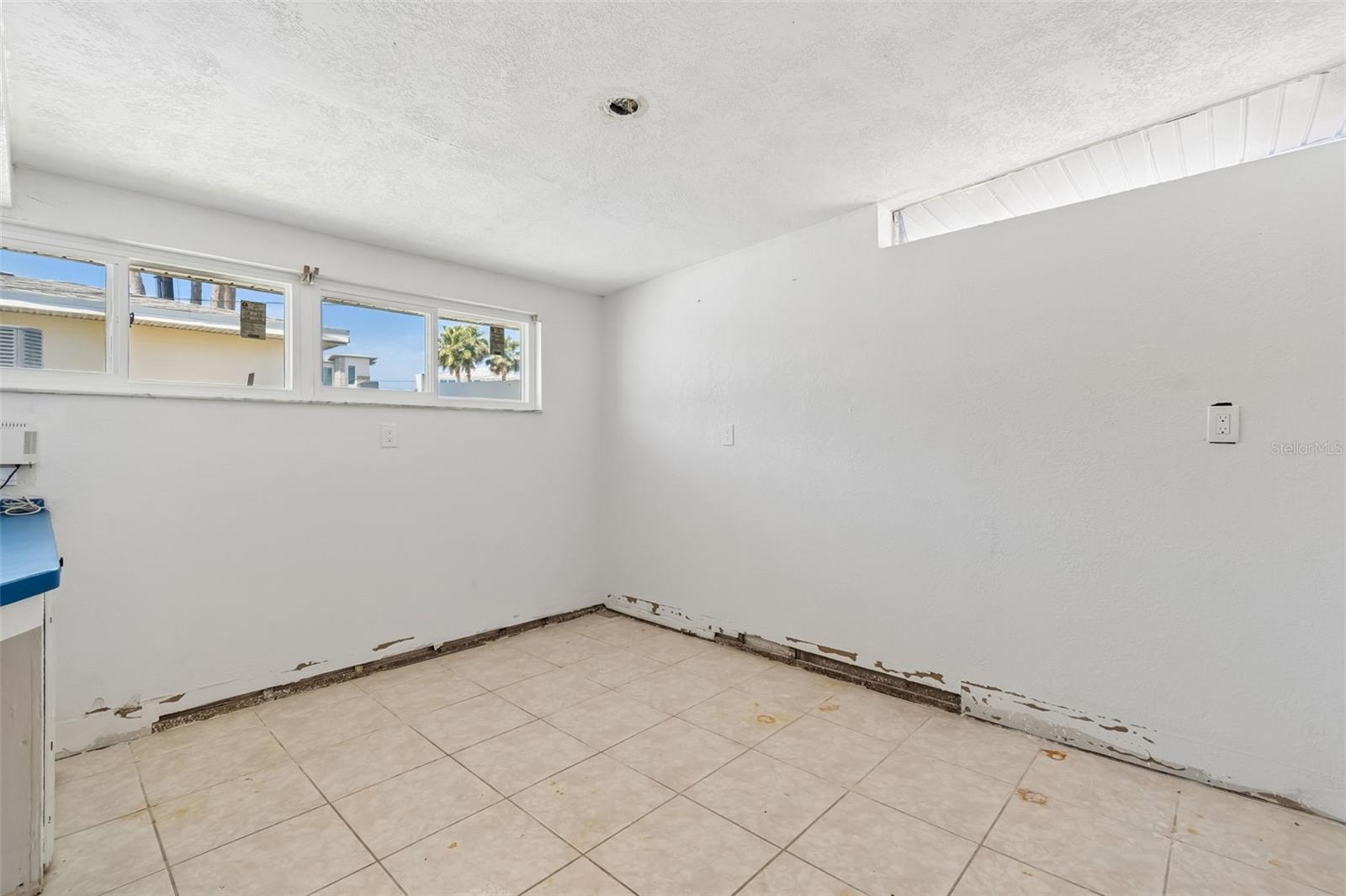 REDINGTON BEACH HOMES 6TH ADD - Residential