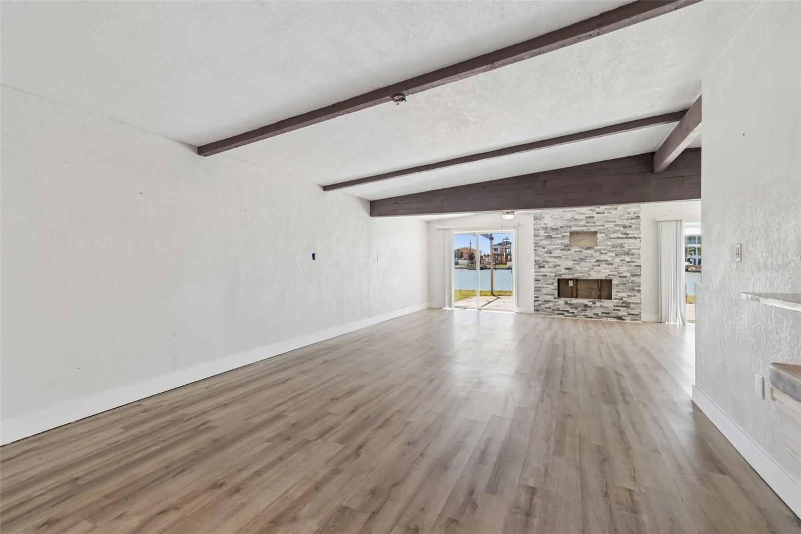 REDINGTON BEACH HOMES 6TH ADD - Residential