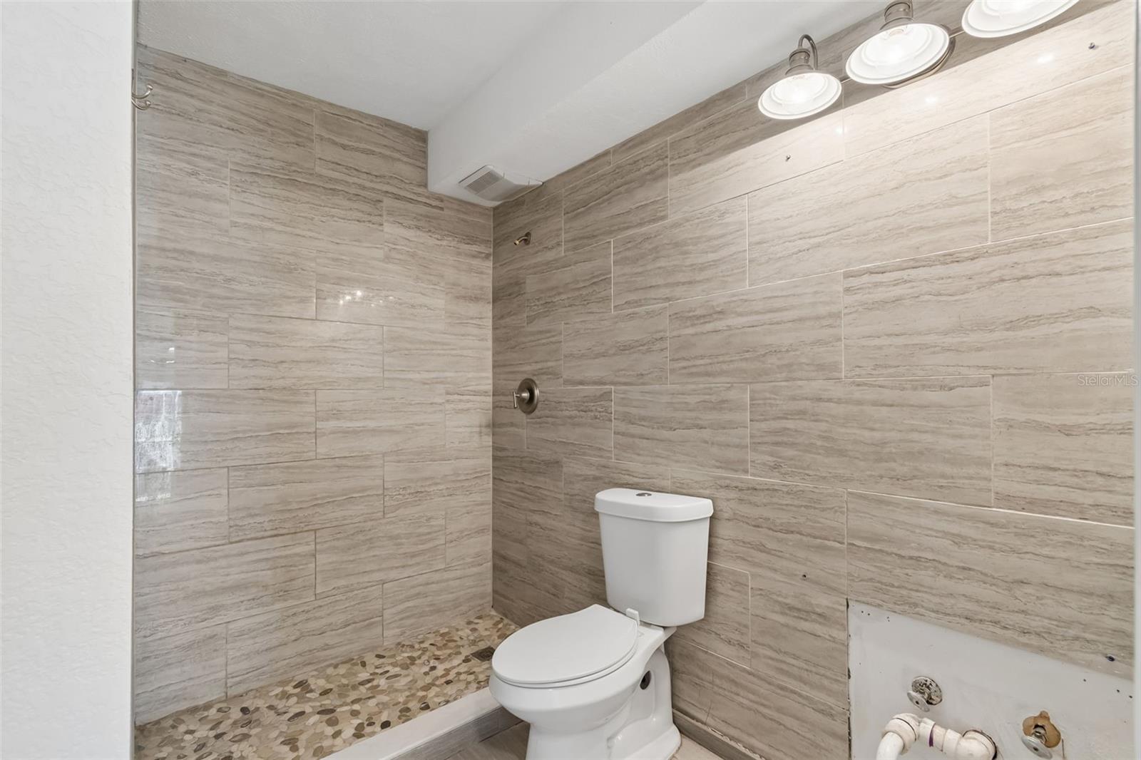 REDINGTON BEACH HOMES 6TH ADD - Residential