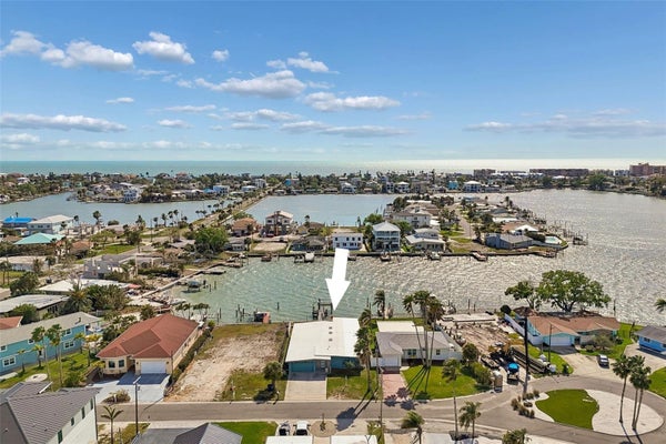 16108 5TH ST E, REDINGTON BEACH, FL 33708 - Image 22892a7f4ea69ead324b47d4e2e03afa/3436436823