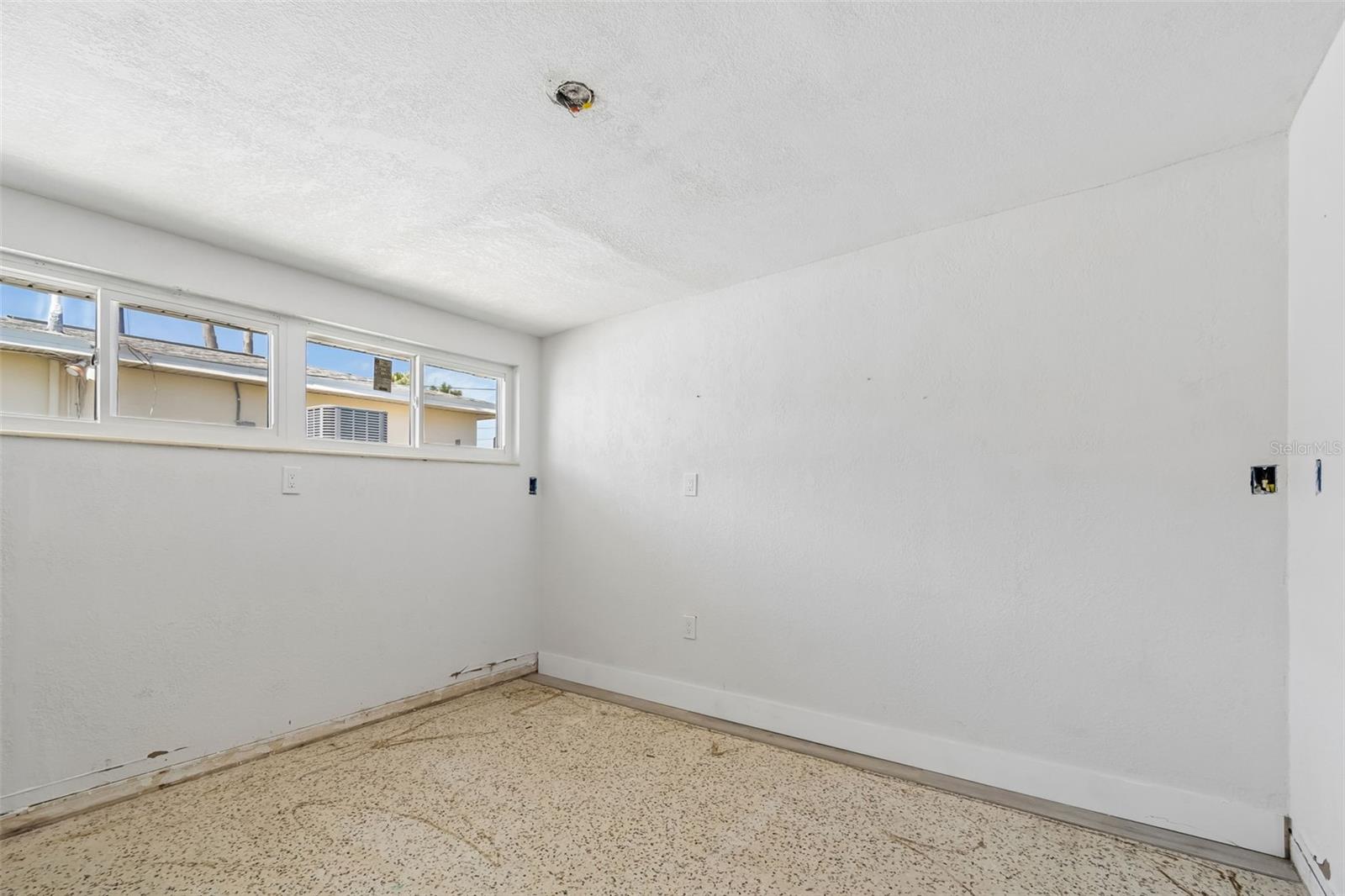 REDINGTON BEACH HOMES 6TH ADD - Residential