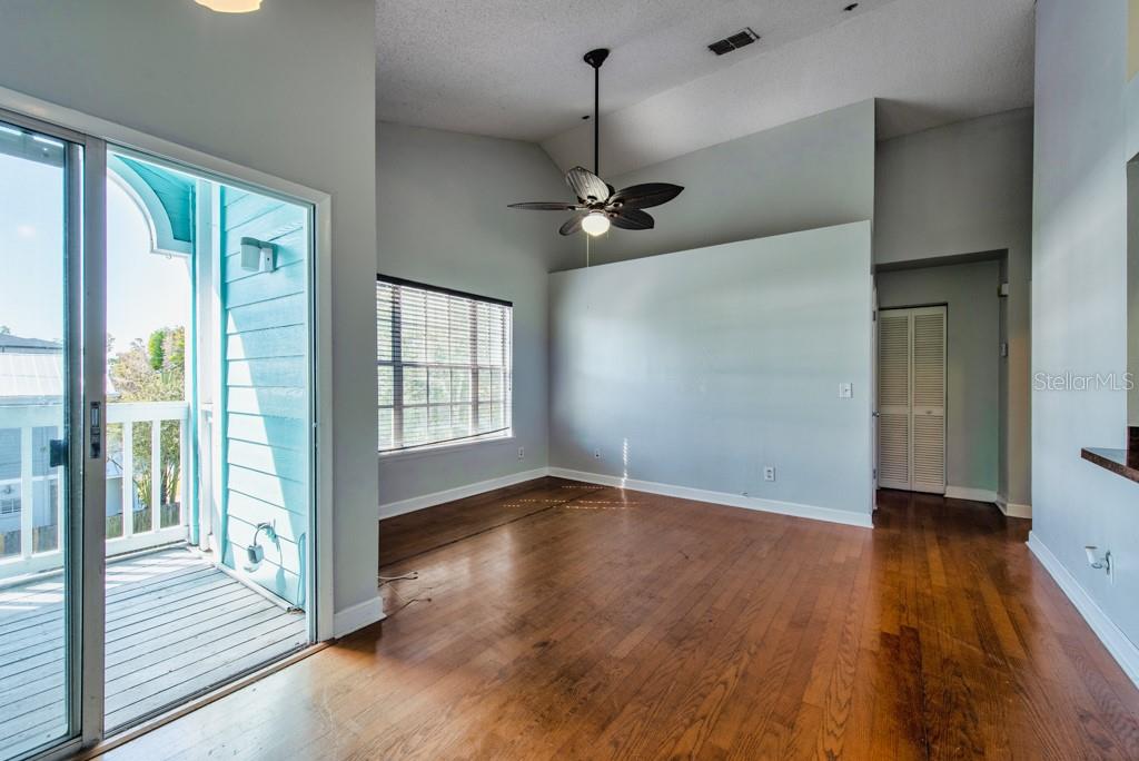 3002 W CLEVELAND STREET D11