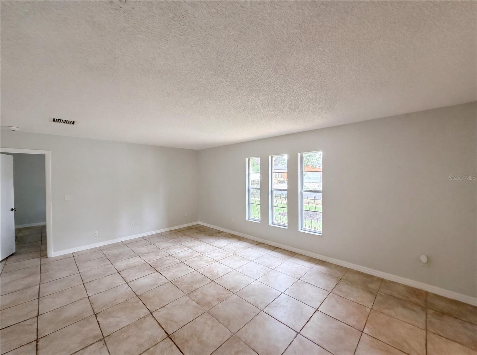 SIGNAL HILL - Residential