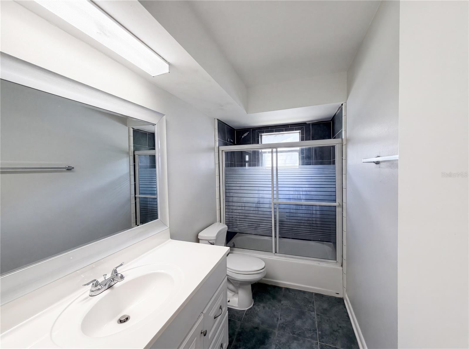 SIGNAL HILL - Residential