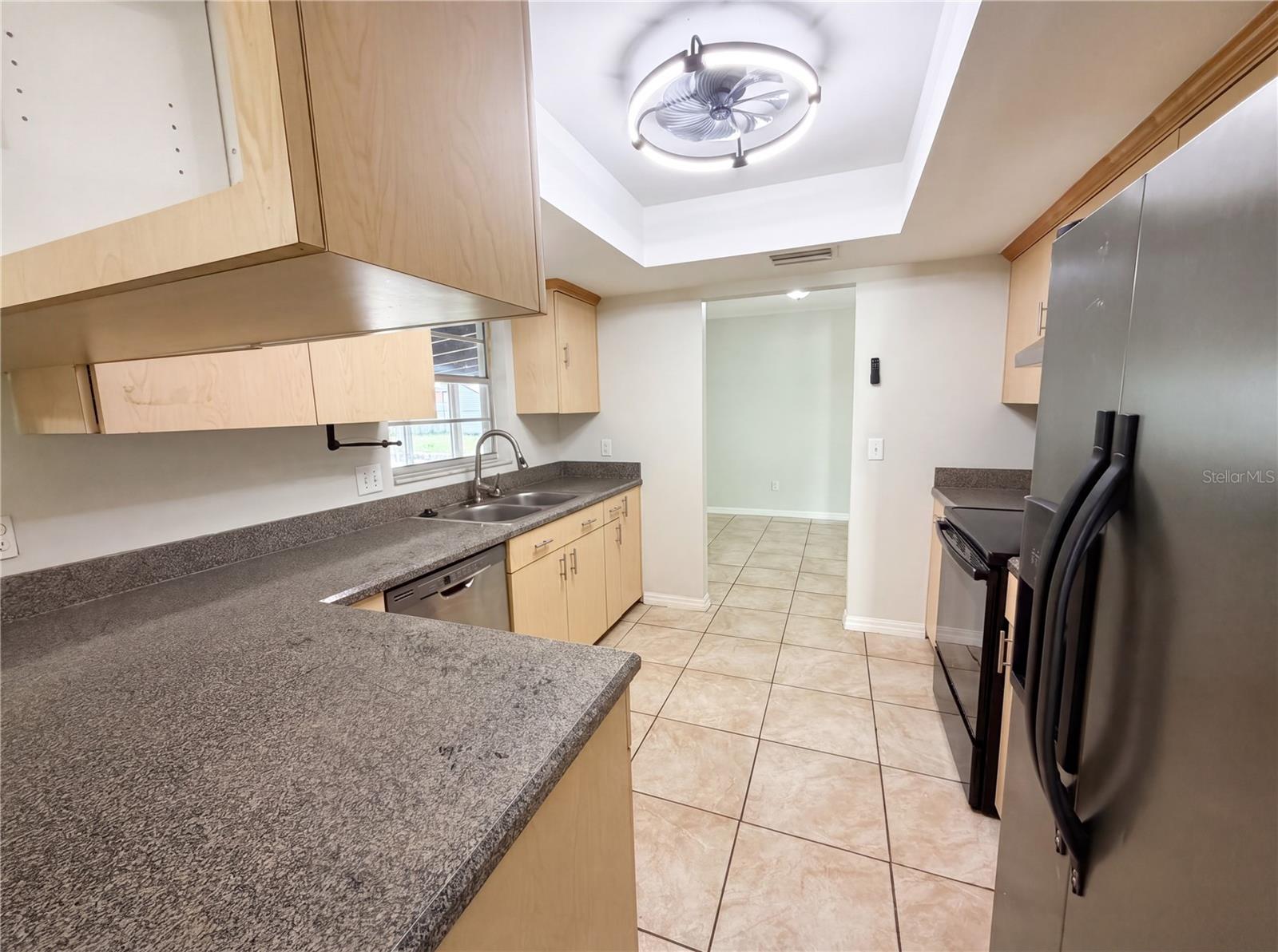 SIGNAL HILL - Residential