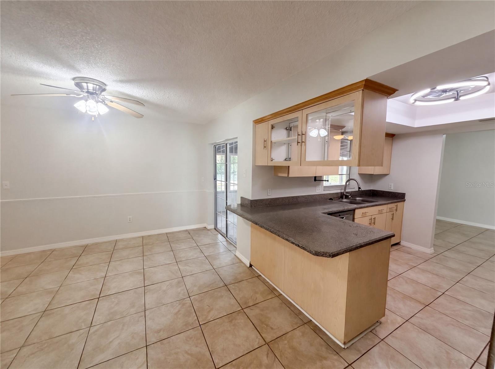 SIGNAL HILL - Residential