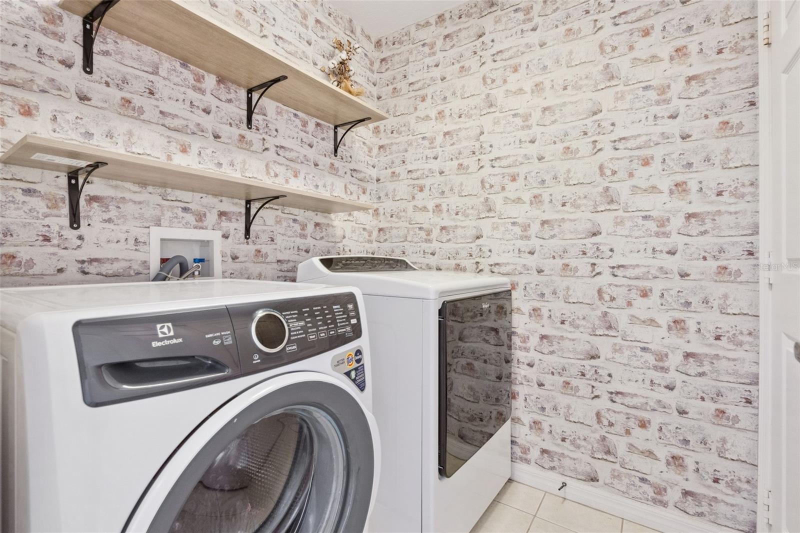 VIZCAY - Residential