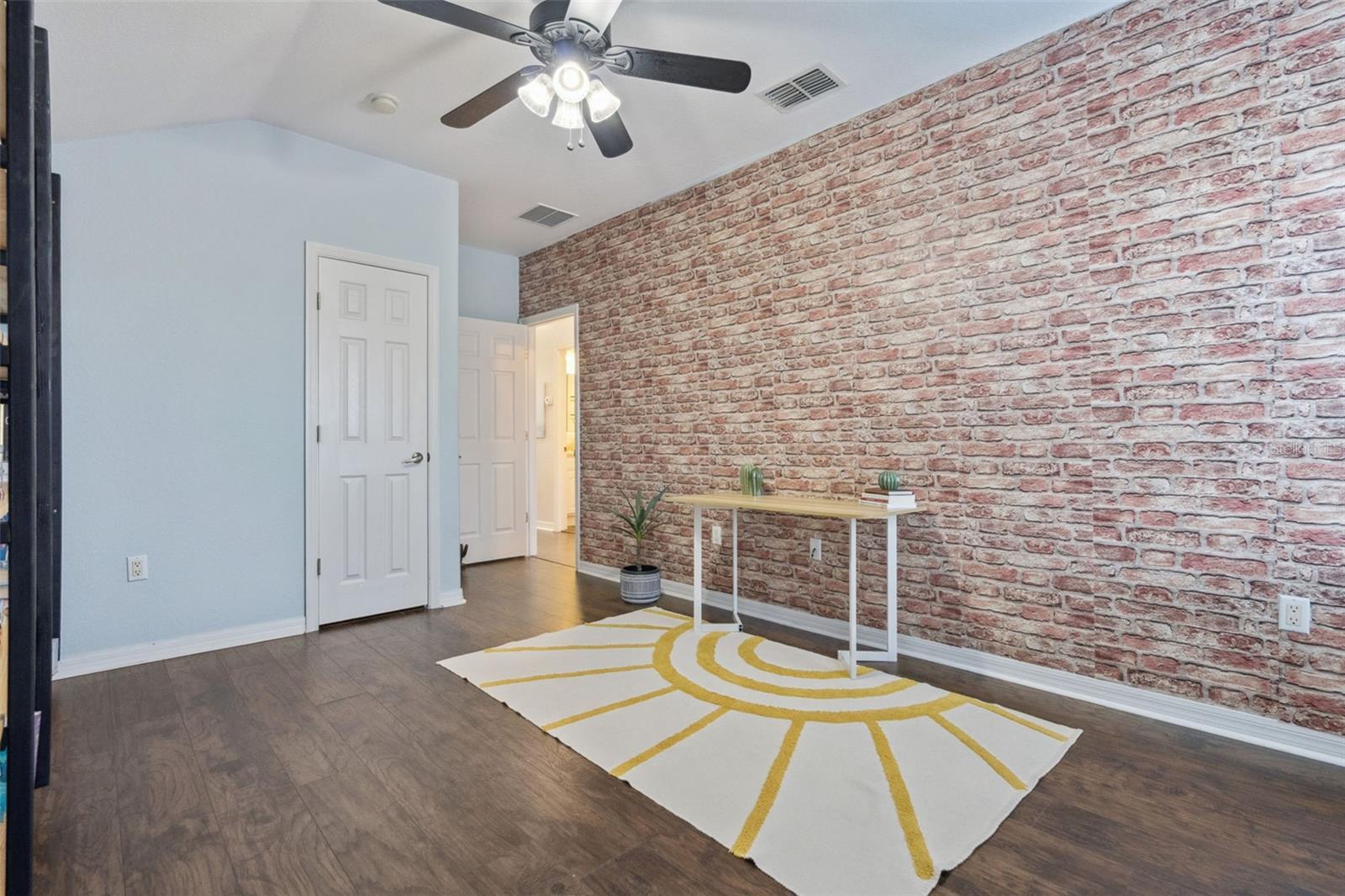 VIZCAY - Residential