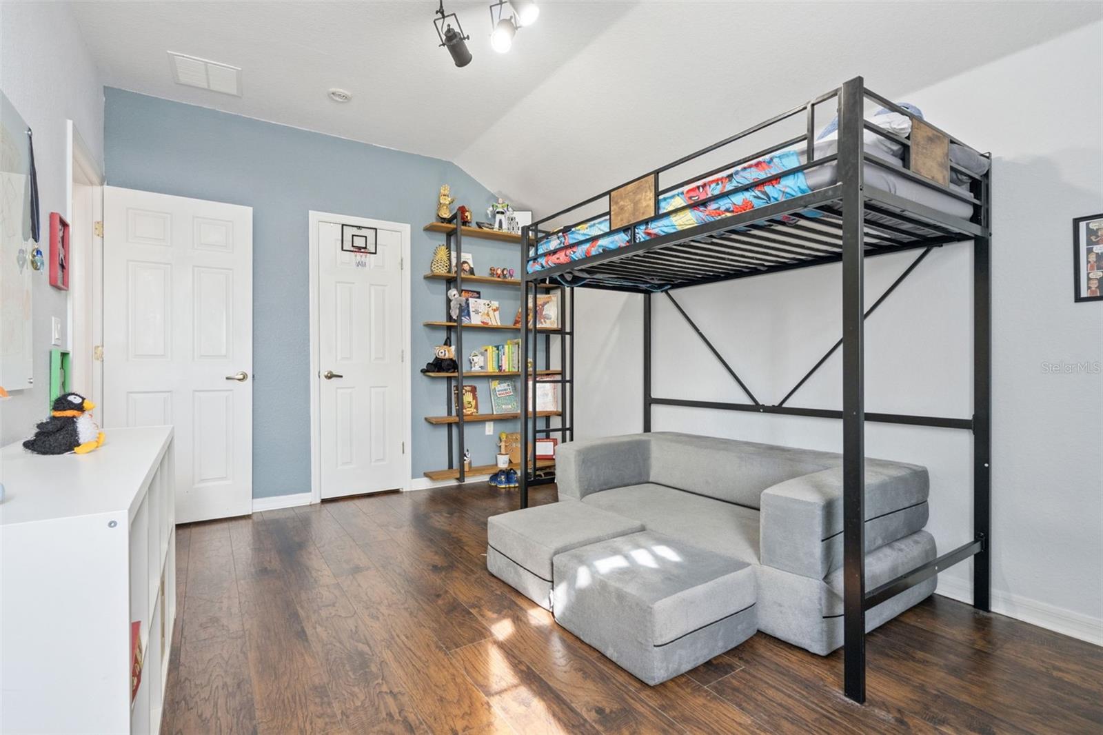 VIZCAY - Residential