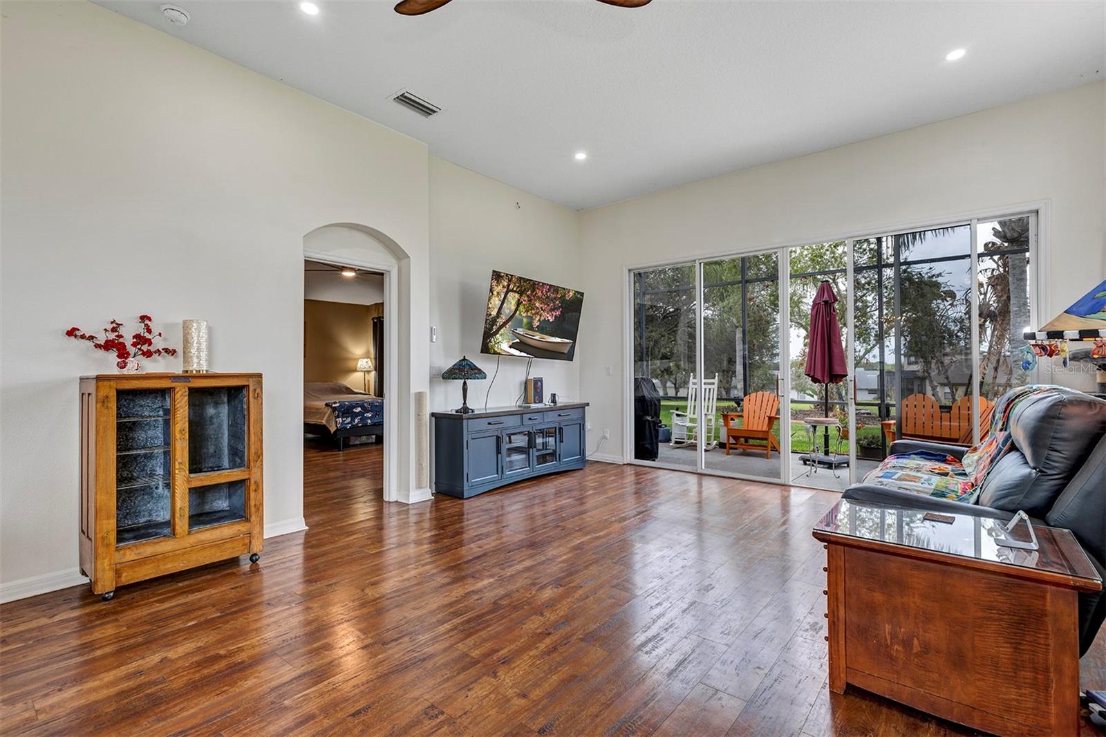 ROYAL HARBOR - Residential