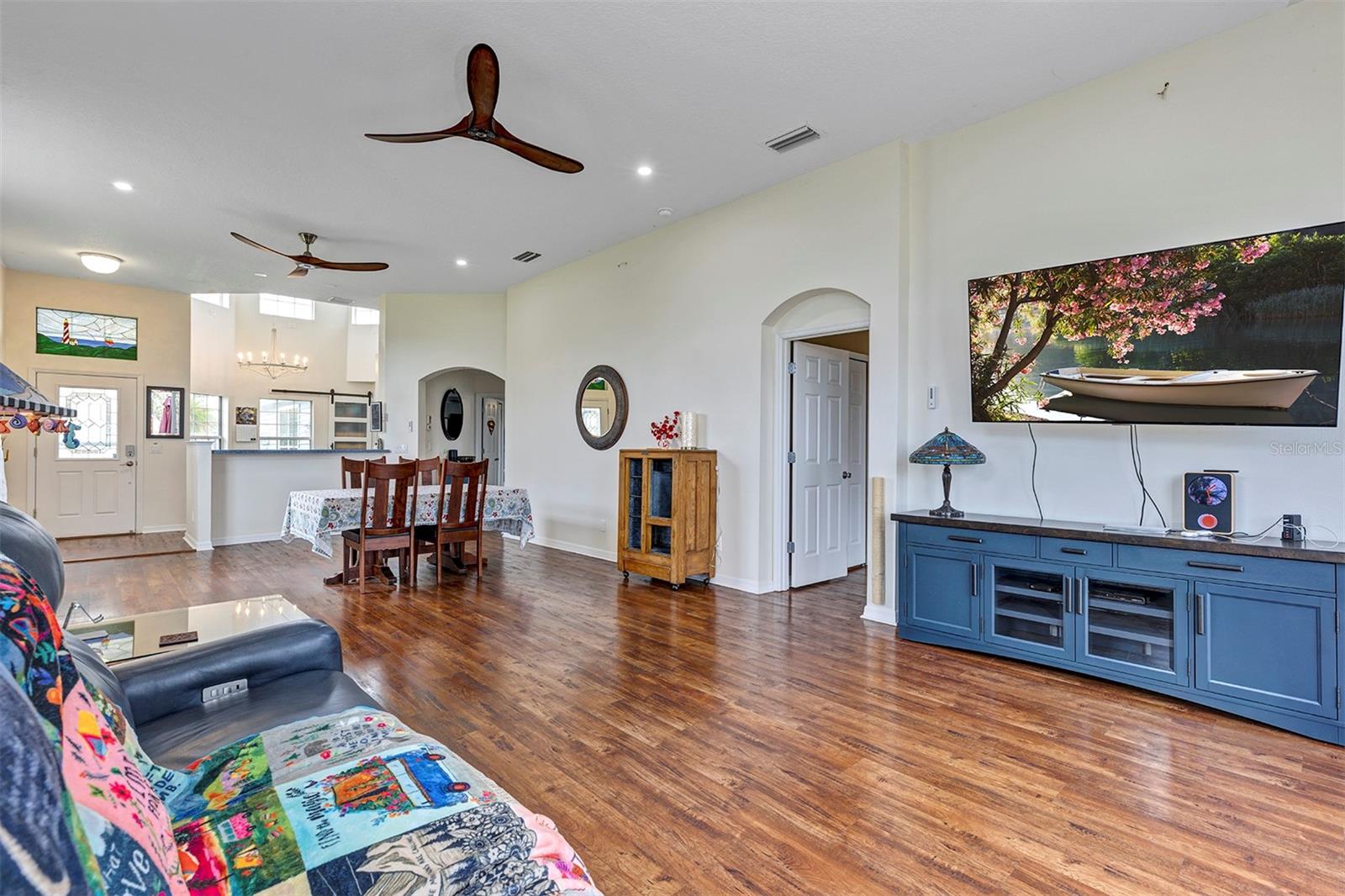 ROYAL HARBOR - Residential