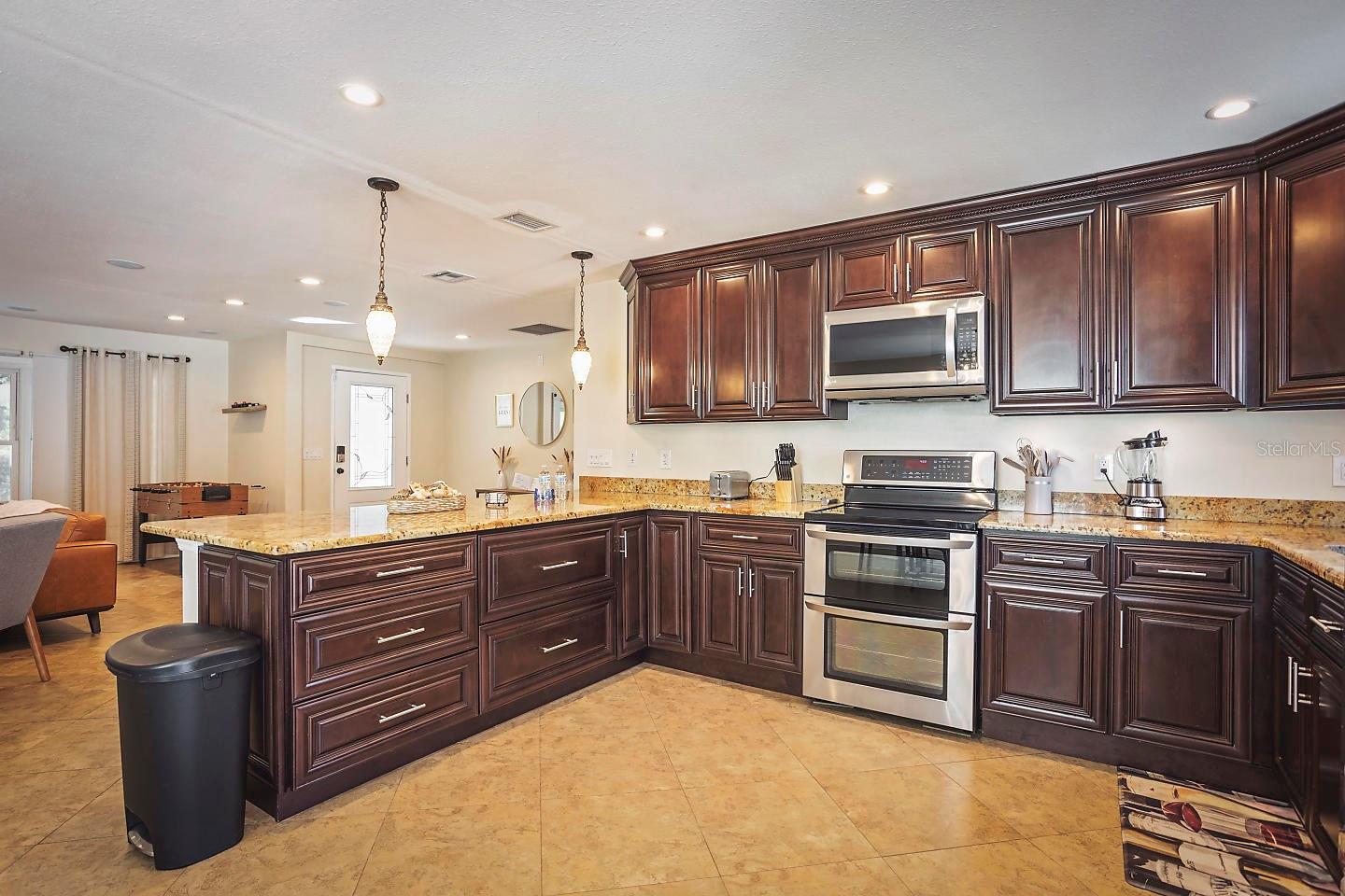 LYNWOOD PARK - Residential