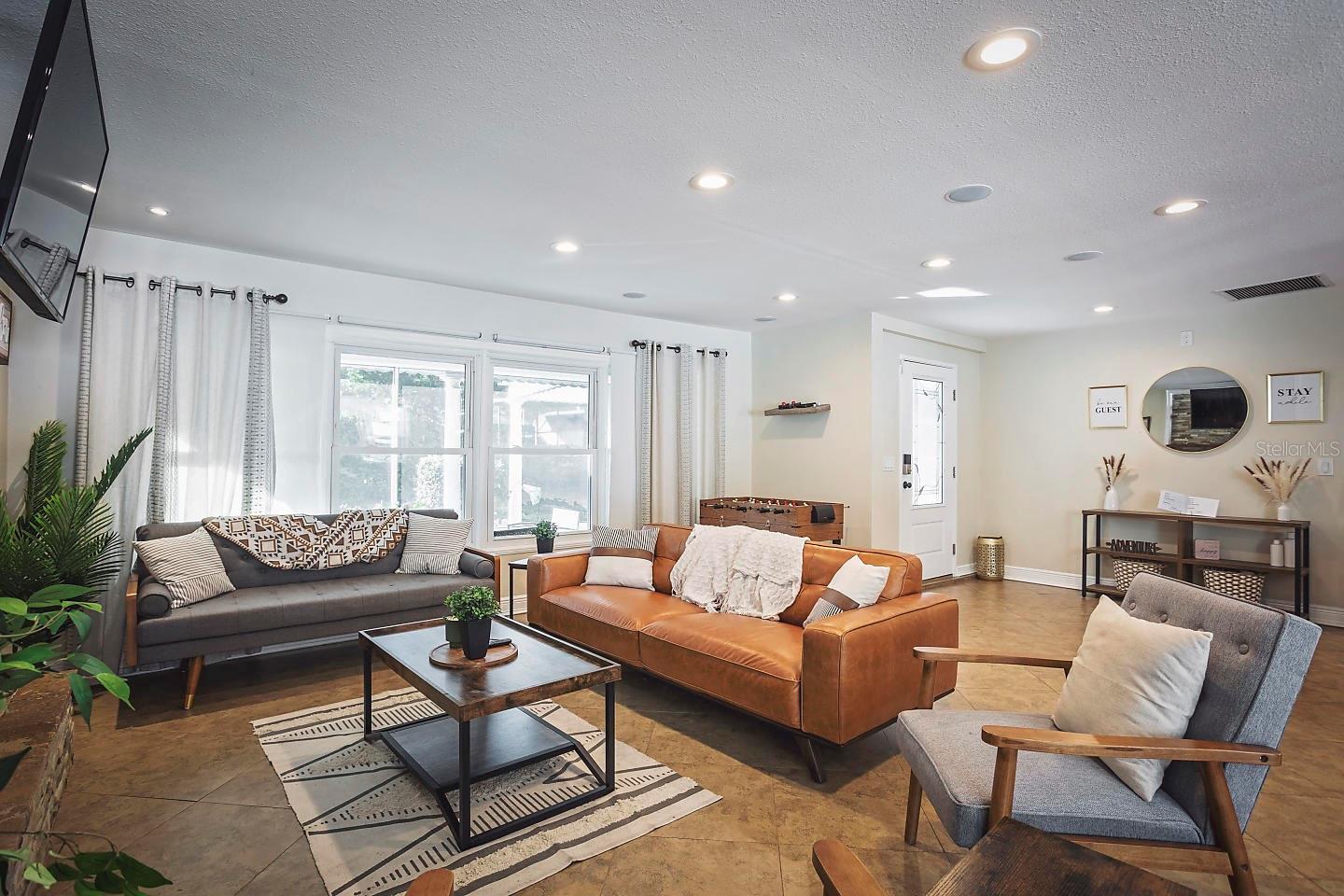 LYNWOOD PARK - Residential