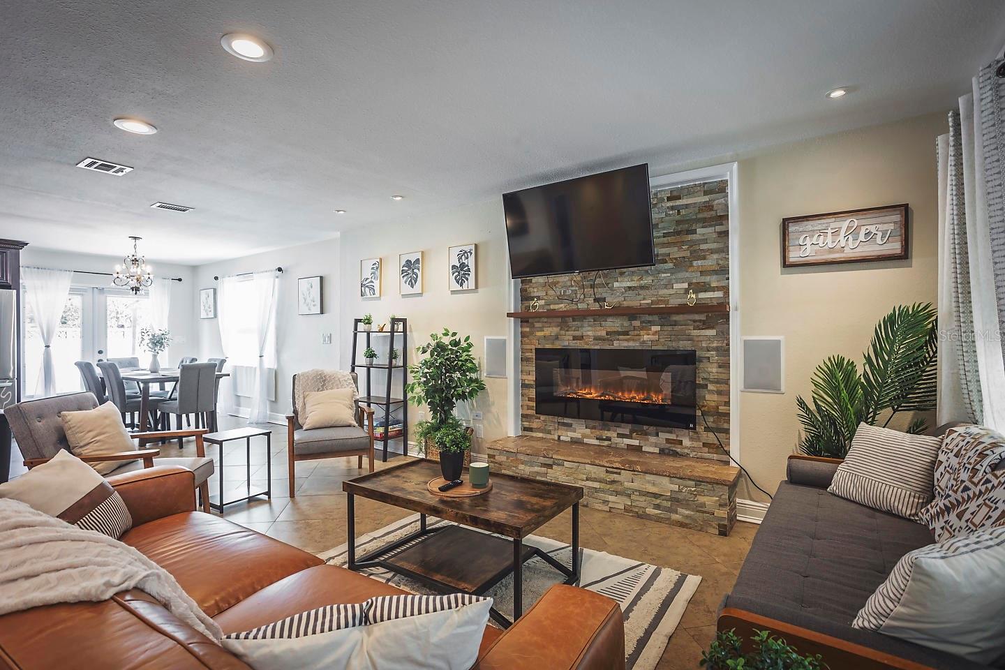 LYNWOOD PARK - Residential