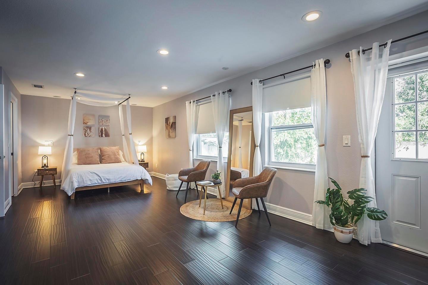 LYNWOOD PARK - Residential