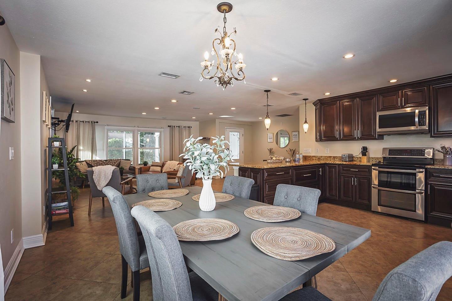 LYNWOOD PARK - Residential