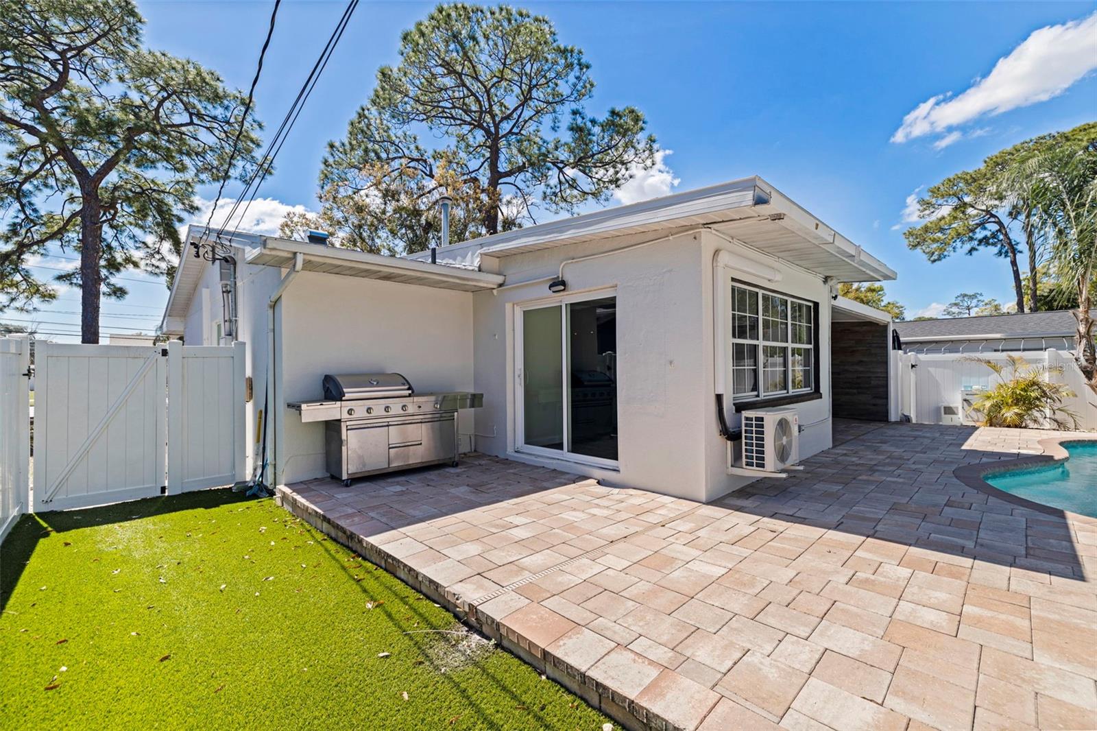 NORTH ST PETERSBURG - Residential