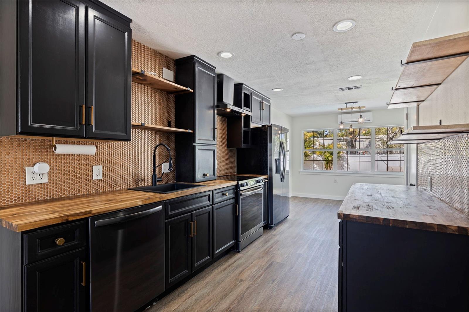 NORTH ST PETERSBURG - Residential