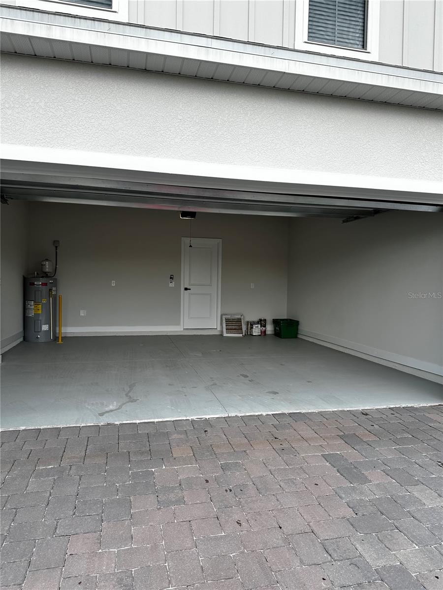 RIVINGTON PH 4 - Residential Lease