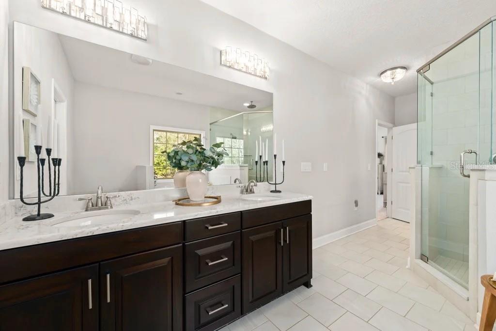 GRAND OAKS - Residential