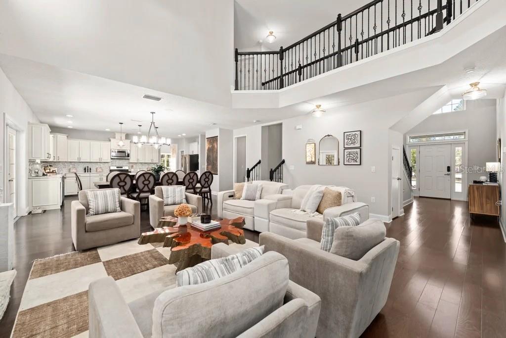 GRAND OAKS - Residential