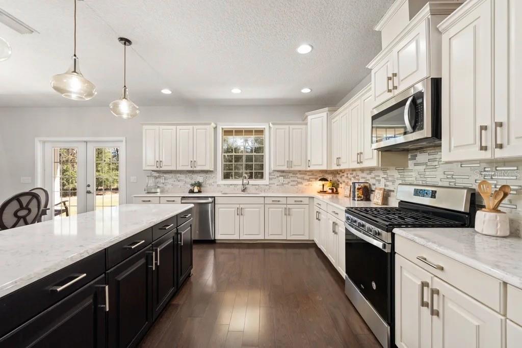 GRAND OAKS - Residential