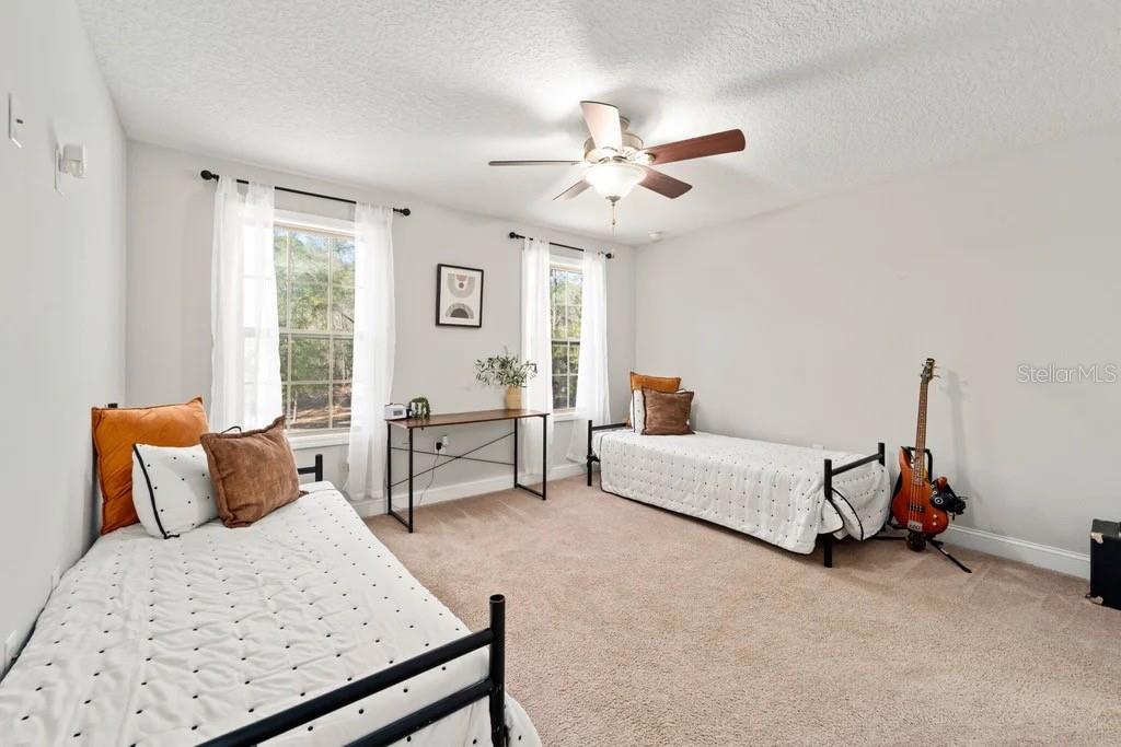 GRAND OAKS - Residential