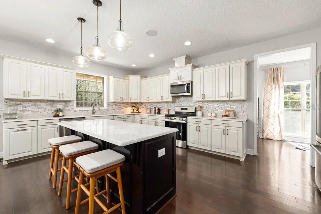 GRAND OAKS - Residential