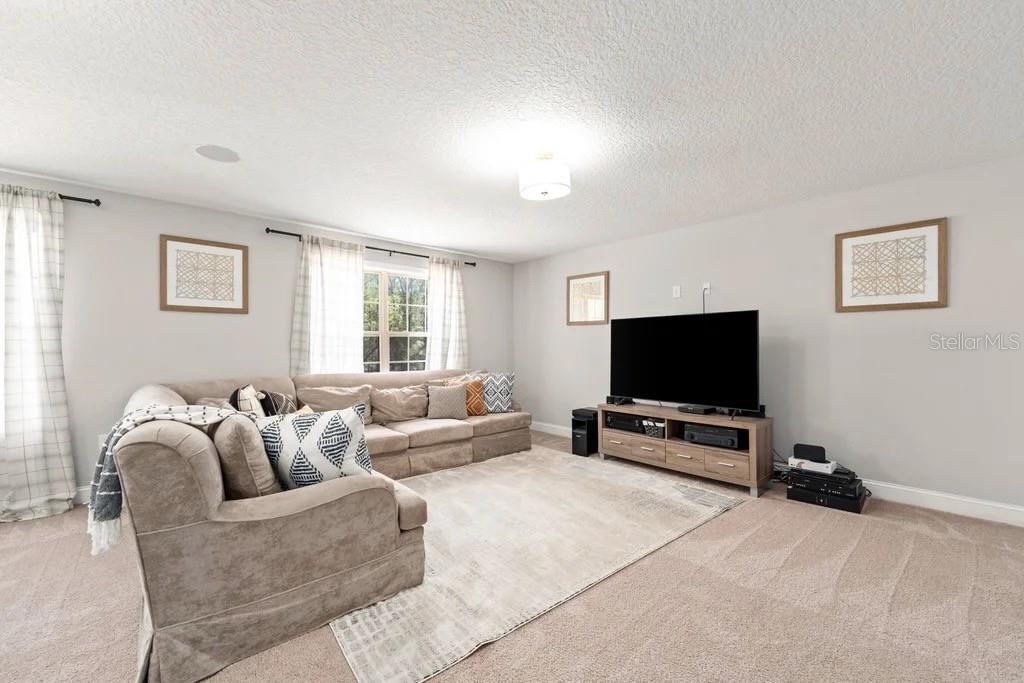 GRAND OAKS - Residential