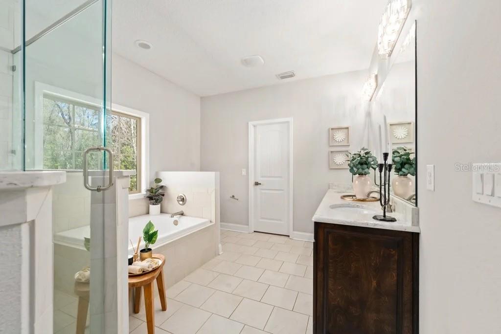 GRAND OAKS - Residential