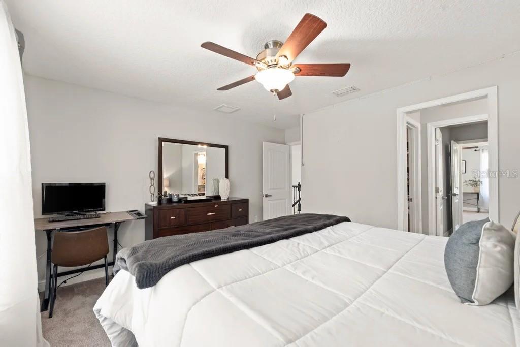 GRAND OAKS - Residential