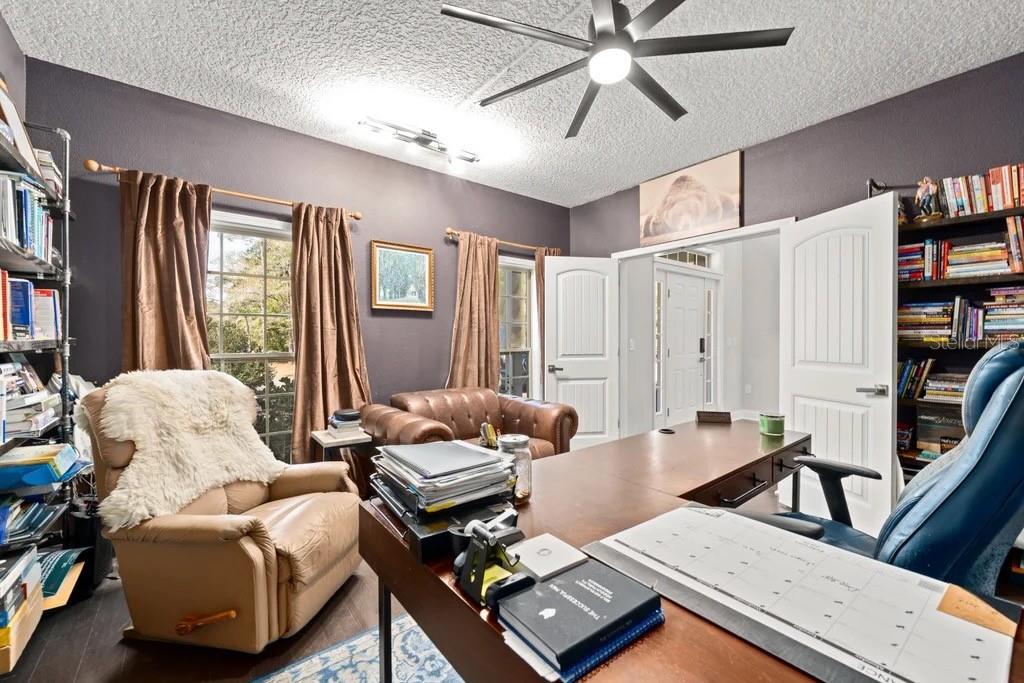 GRAND OAKS - Residential