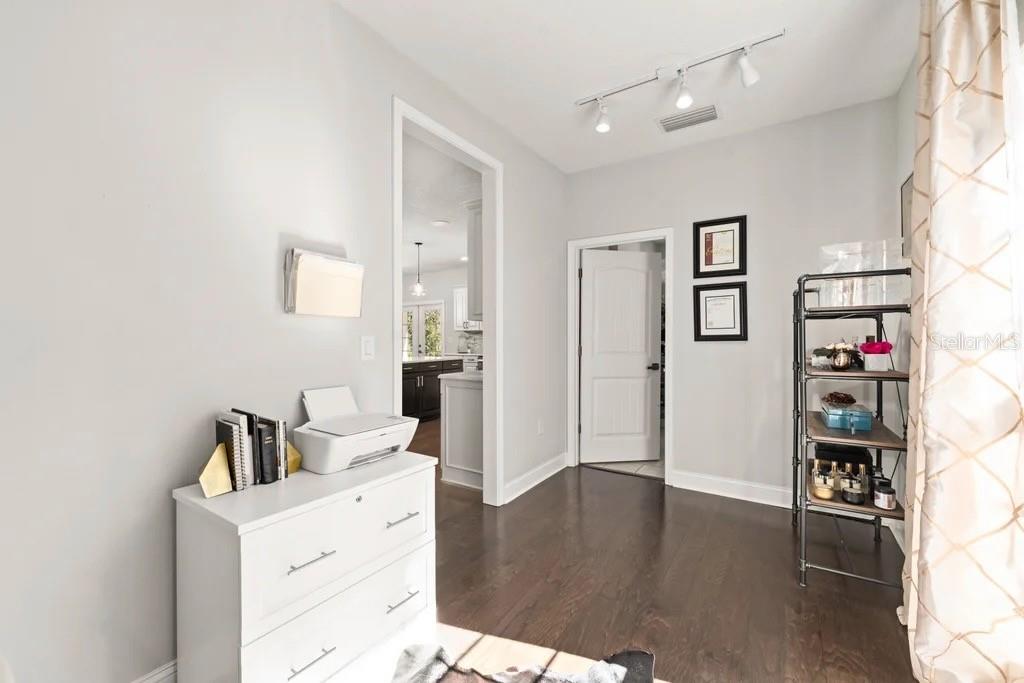 GRAND OAKS - Residential