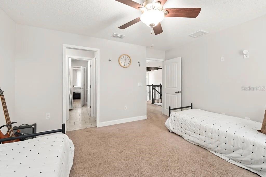 GRAND OAKS - Residential