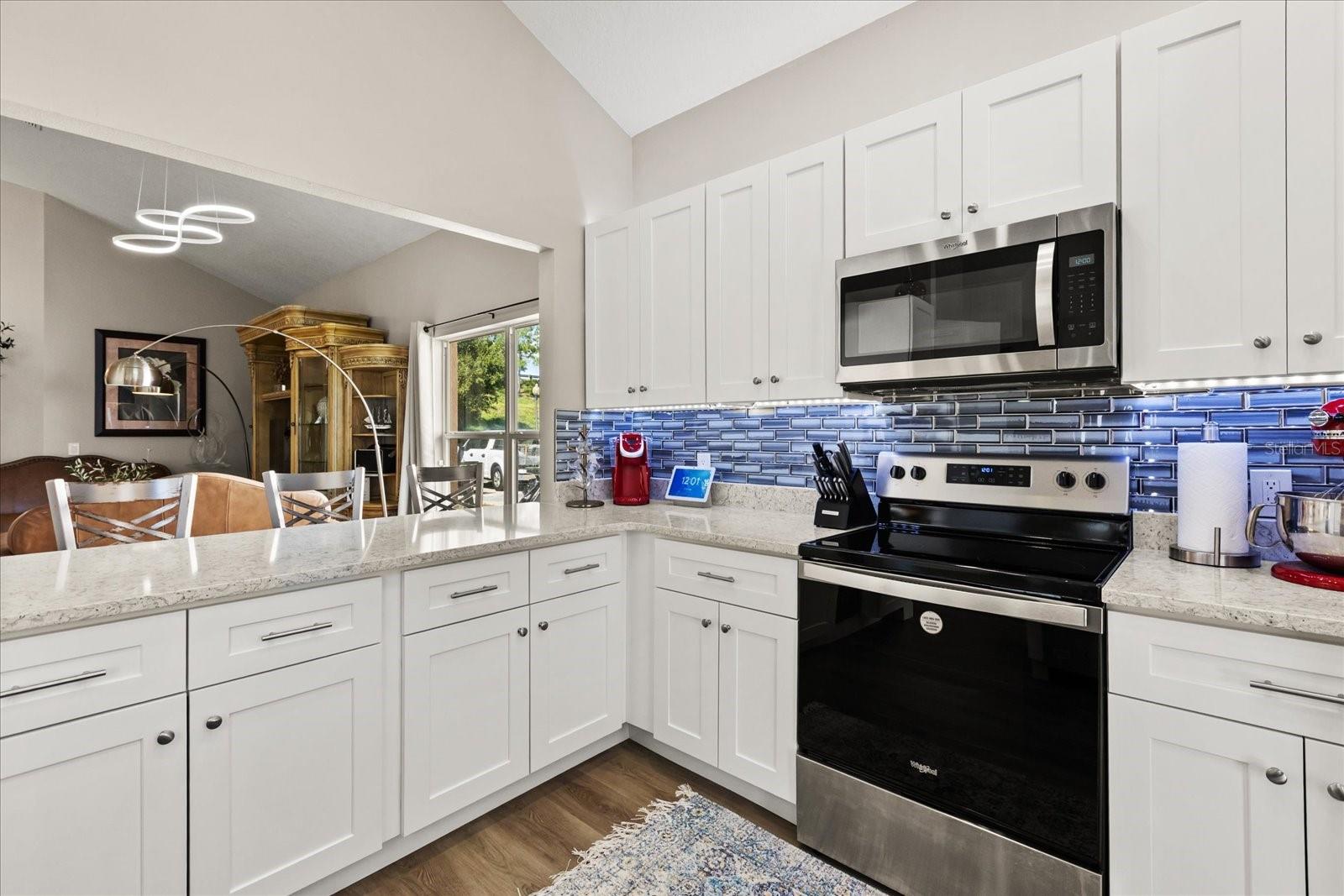 OAK ISLAND COVE - Residential