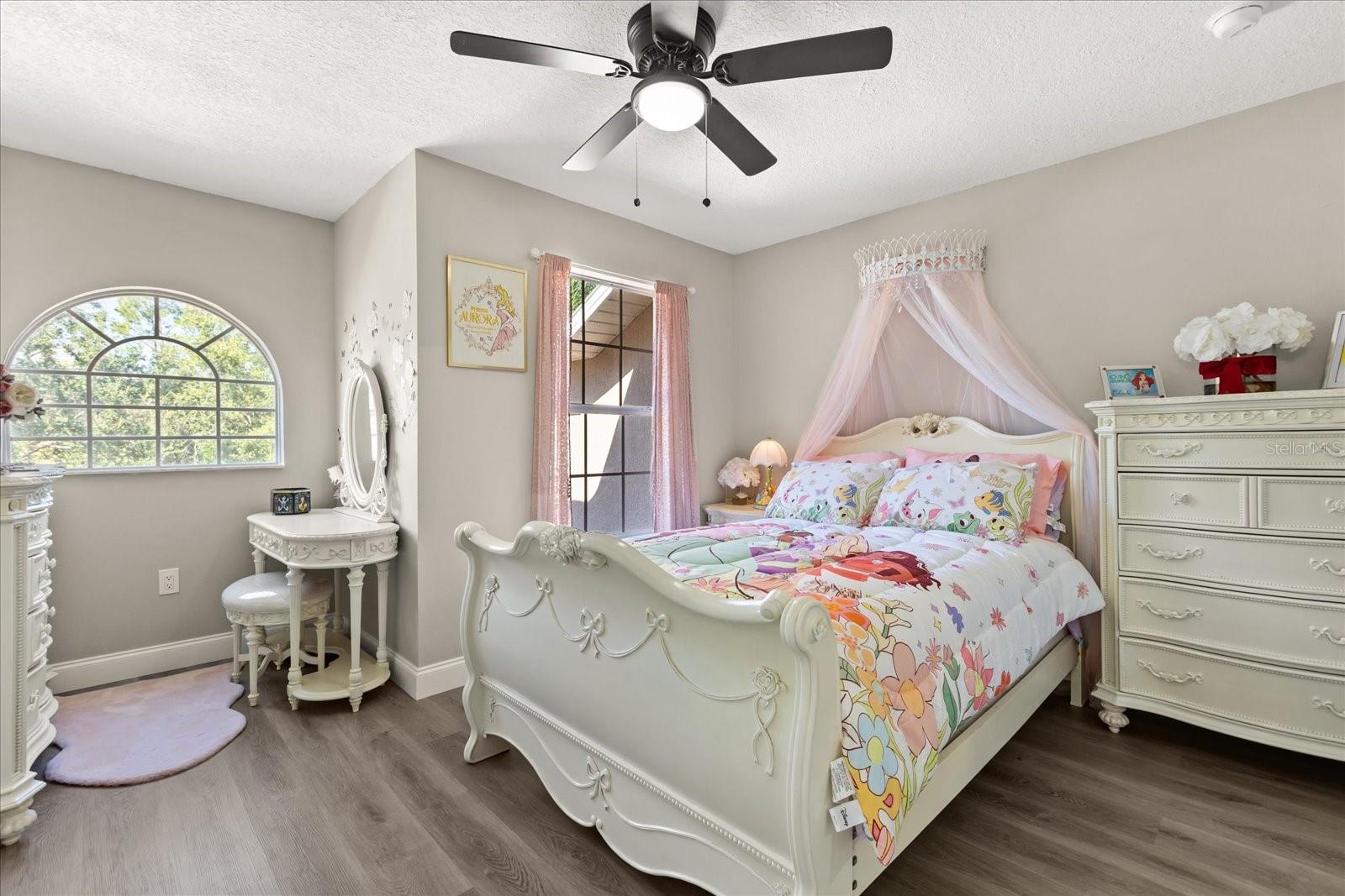 OAK ISLAND COVE - Residential