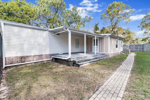 A home in HOMOSASSA