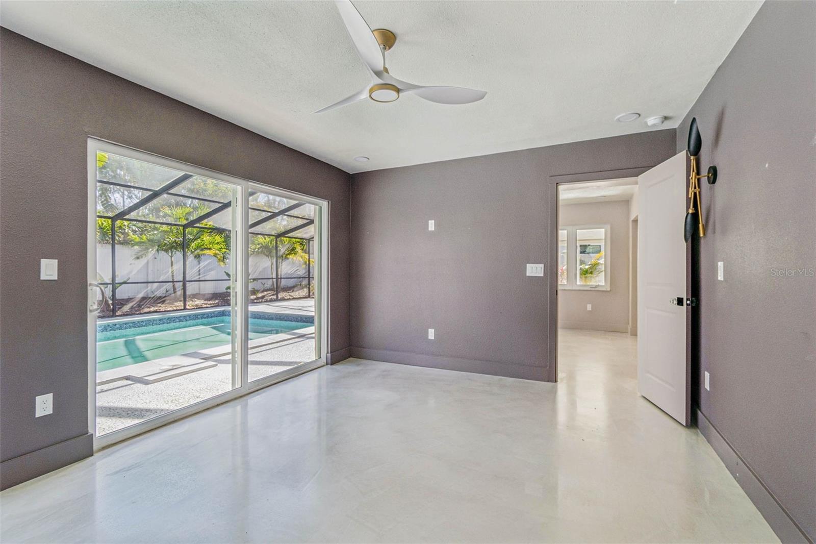 NORTH EAST PARK PLACIDO SHORES - Residential