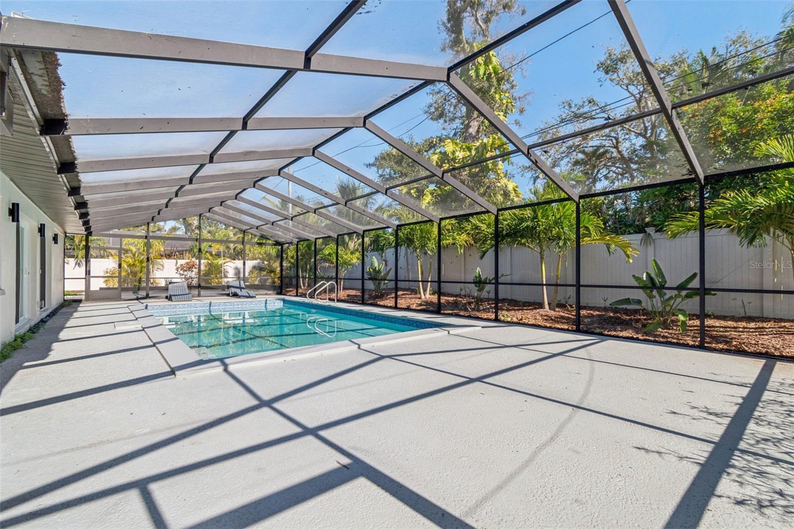 NORTH EAST PARK PLACIDO SHORES - Residential