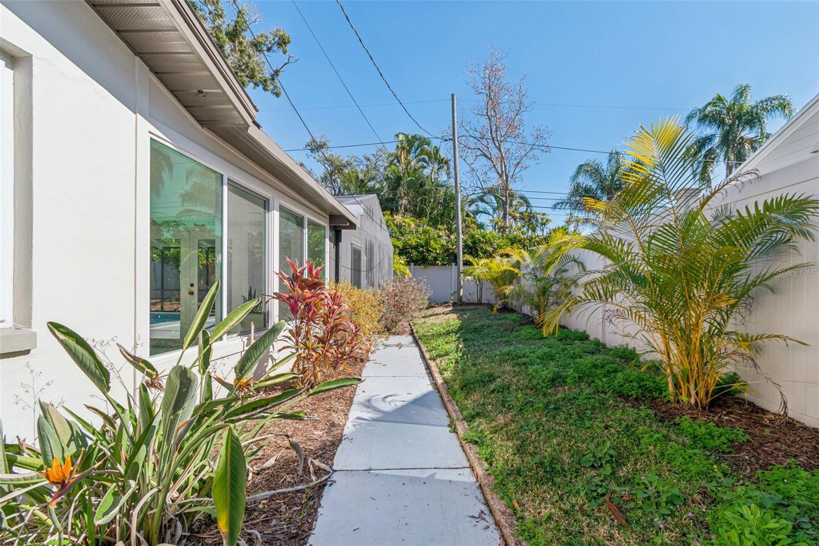 NORTH EAST PARK PLACIDO SHORES - Residential