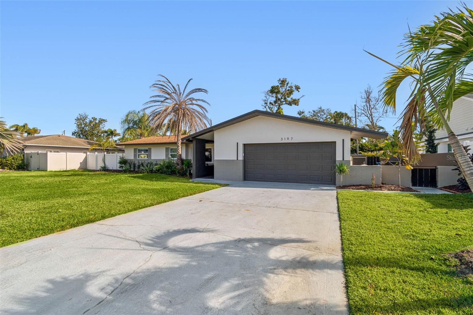 NORTH EAST PARK PLACIDO SHORES - Residential