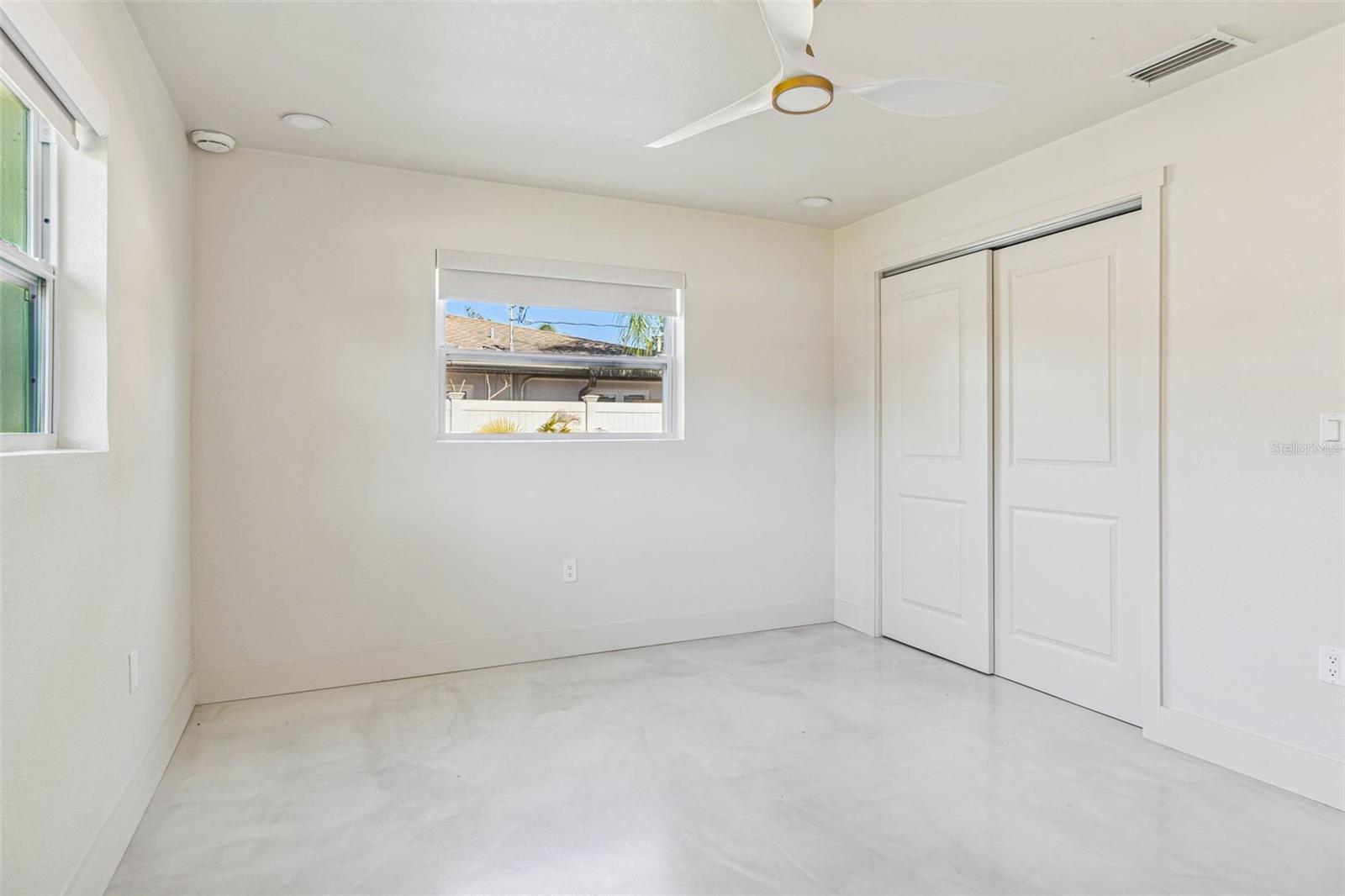 NORTH EAST PARK PLACIDO SHORES - Residential