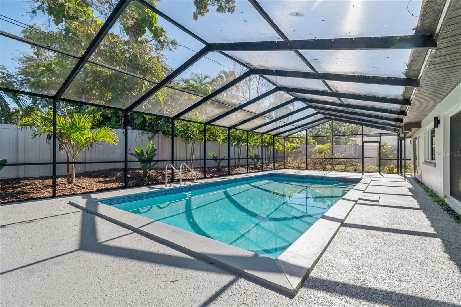 NORTH EAST PARK PLACIDO SHORES - Residential