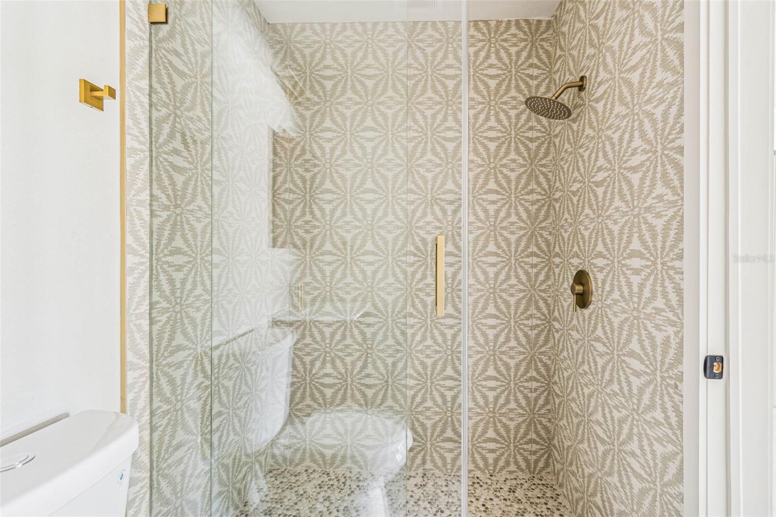 NORTH EAST PARK PLACIDO SHORES - Residential