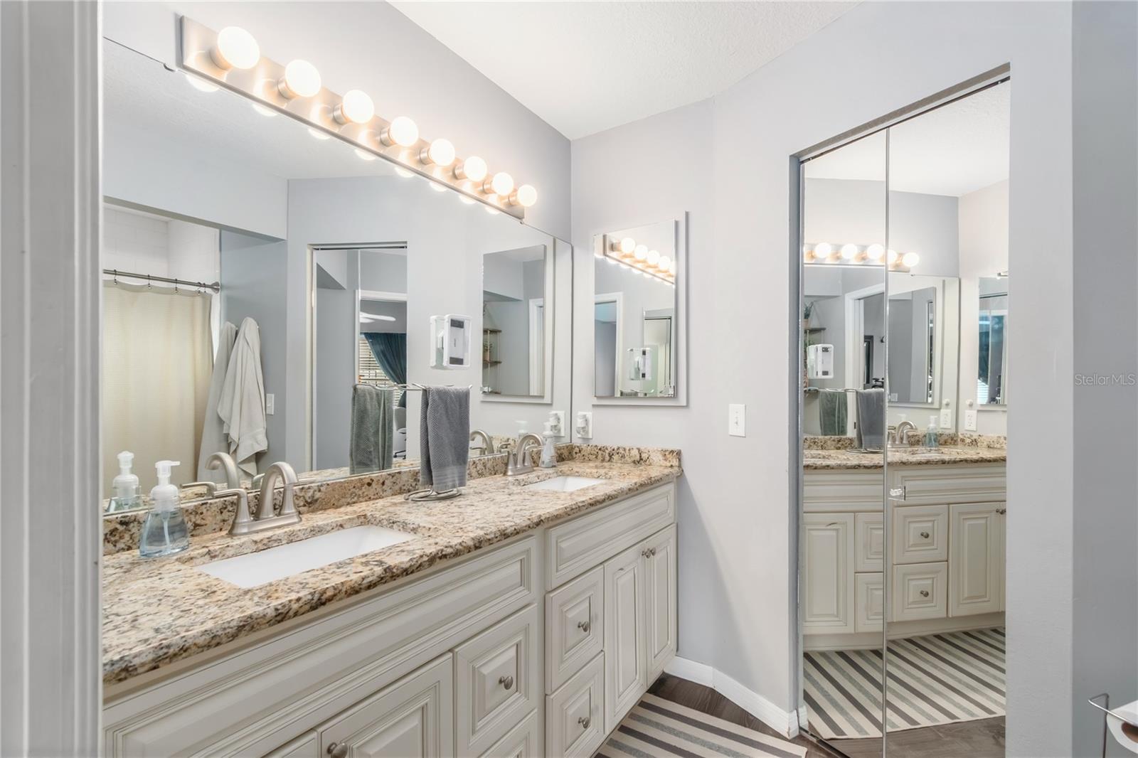 ETHANS GLEN - Residential