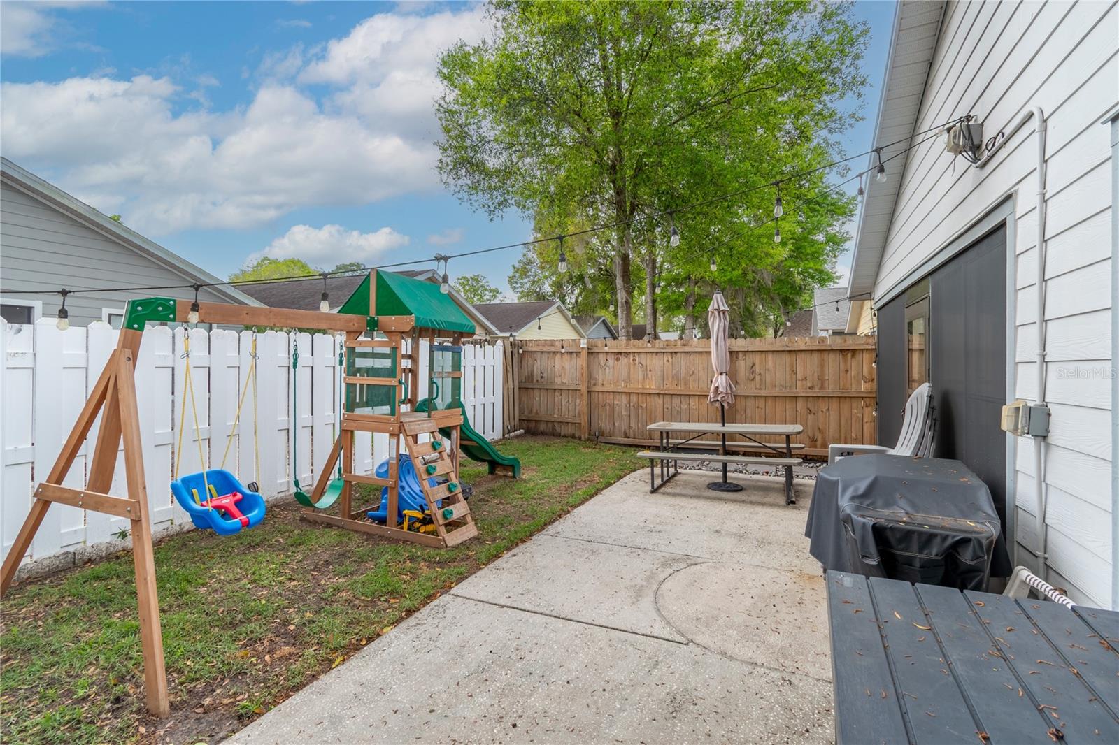 ETHANS GLEN - Residential