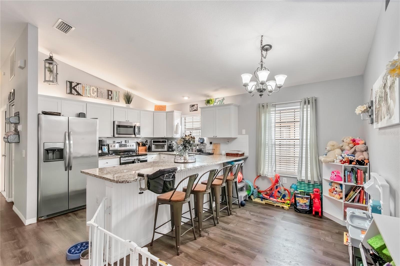 ETHANS GLEN - Residential