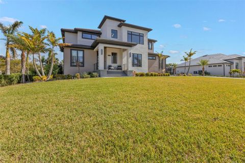 A home in PORT CHARLOTTE