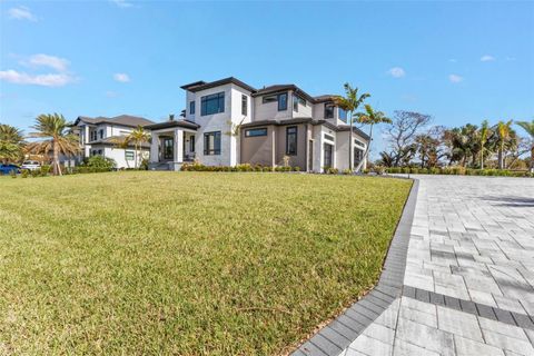 A home in PORT CHARLOTTE