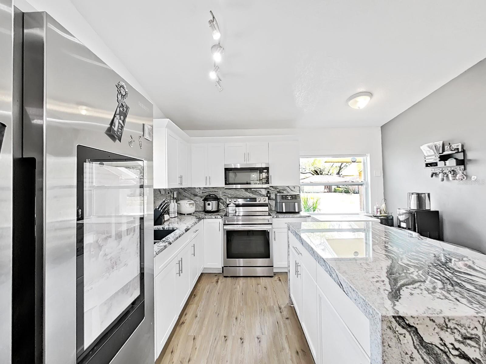 A REP OF LAS BRISAS & LAS - Residential